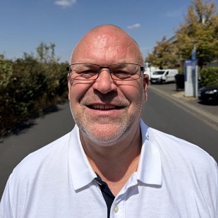 SWW Mitarbeiter Ralf Lemmer im Auftrag von DEW21.