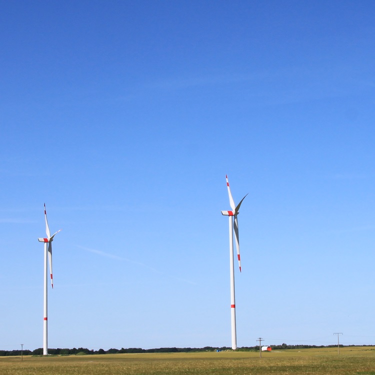 Die Windkraftanlagen in Plauerhagen.