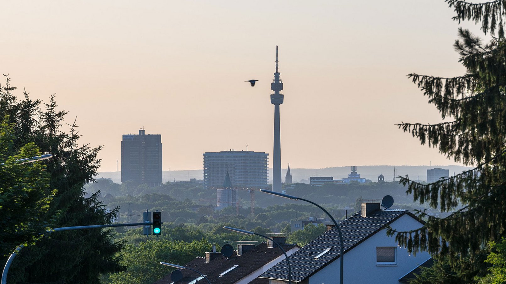 Skyline von Dortmund mit Sicht auf den Florianturm