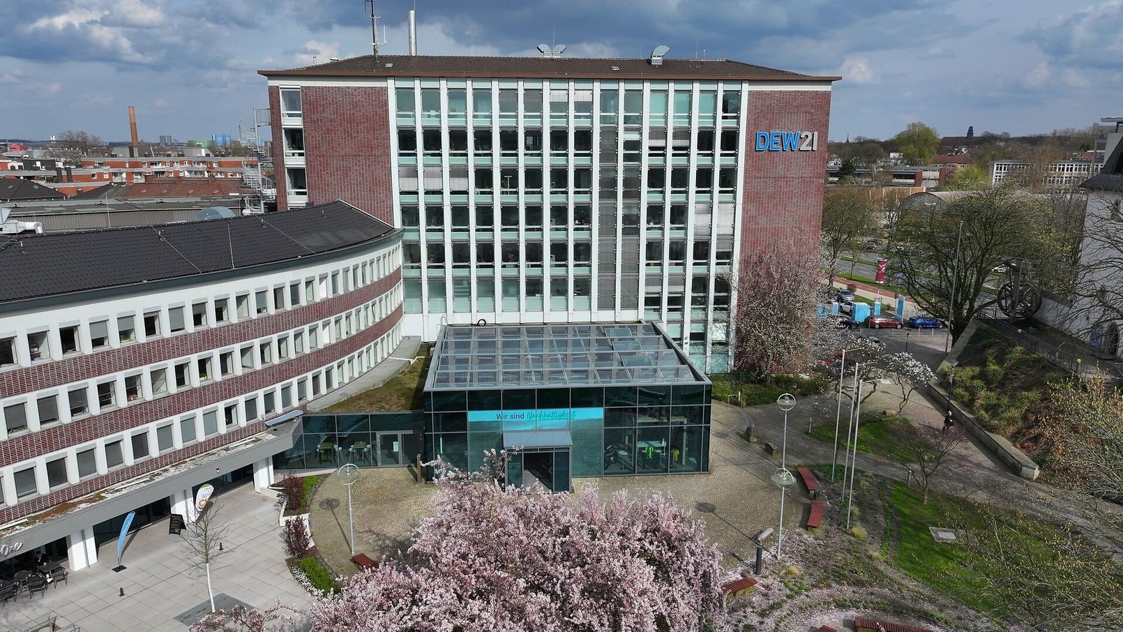 Dew21 Gebäude mit Servicecenter 